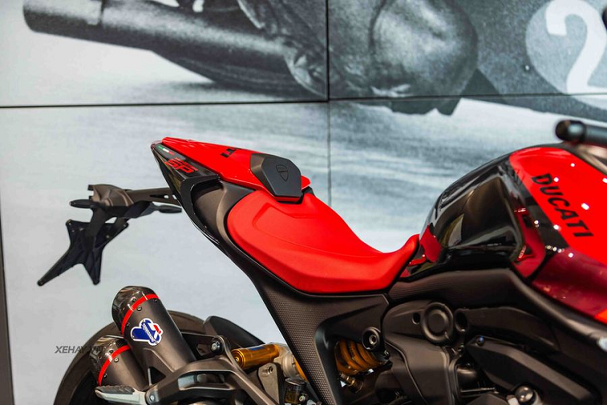 Can canh Ducati Monster SP 2023 ve Viet Nam, gan 400 trieu dong-Hinh-5