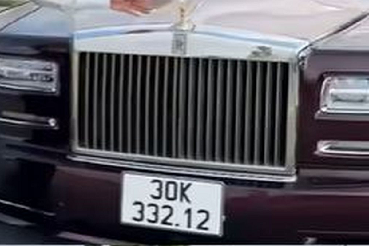 Rolls-Royce Phantom Lua Thieng rao ban 26 ty thay chu, doi bien so moi-Hinh-3