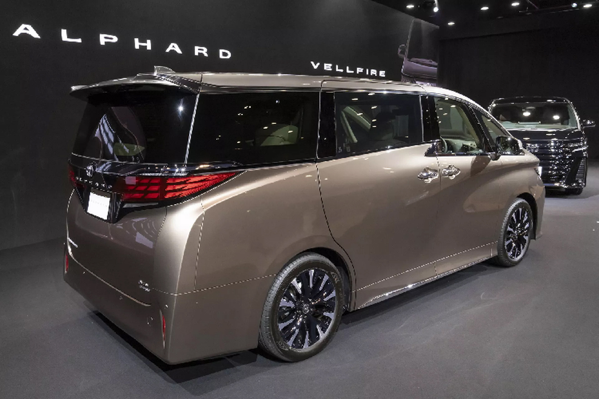 Toyota Alphard 2024 xuat hien tai Dong Nam A, sap ban o Viet Nam-Hinh-8