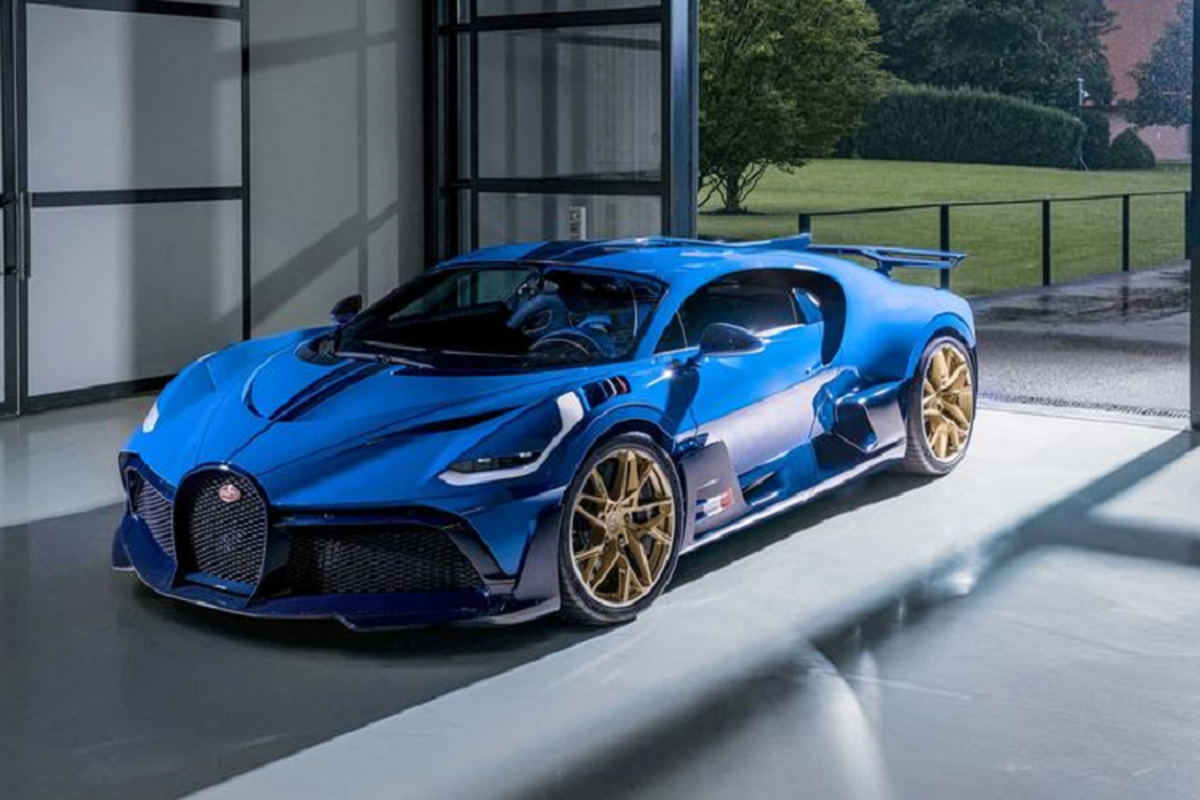 “Hau due” Bugatti Chiron ra mat vao nam sau, them dong co hybrid-Hinh-4