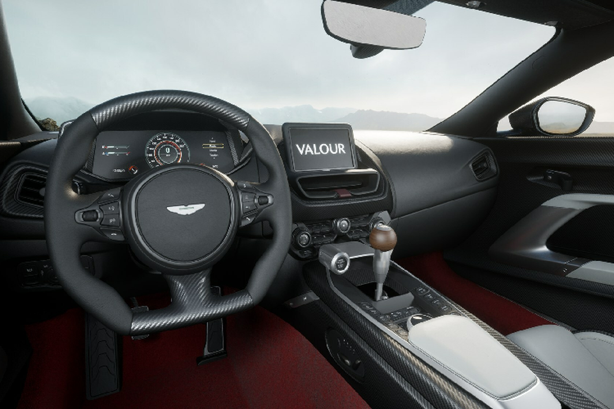 Aston Martin ban het sach 110 chiec Valour chi sau 2 tuan ra mat-Hinh-7