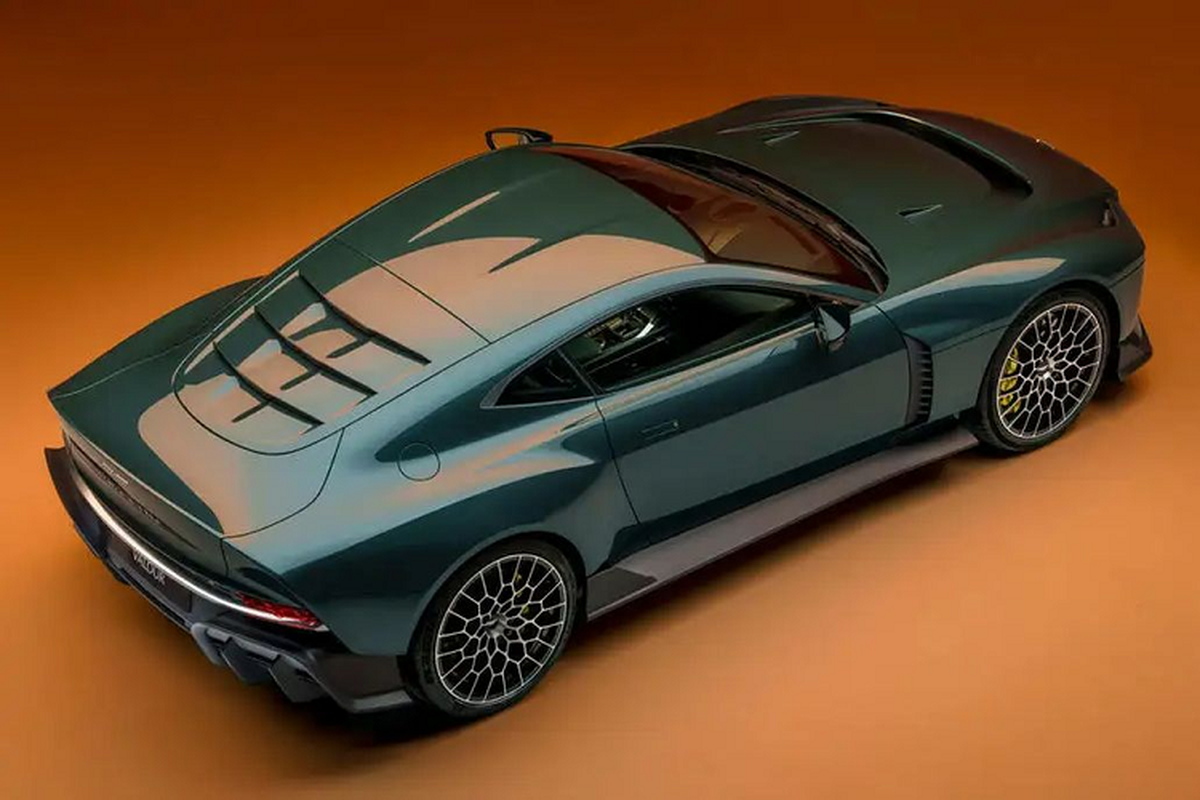 110 chiec Aston Martin Valour hon 30 ty dong 