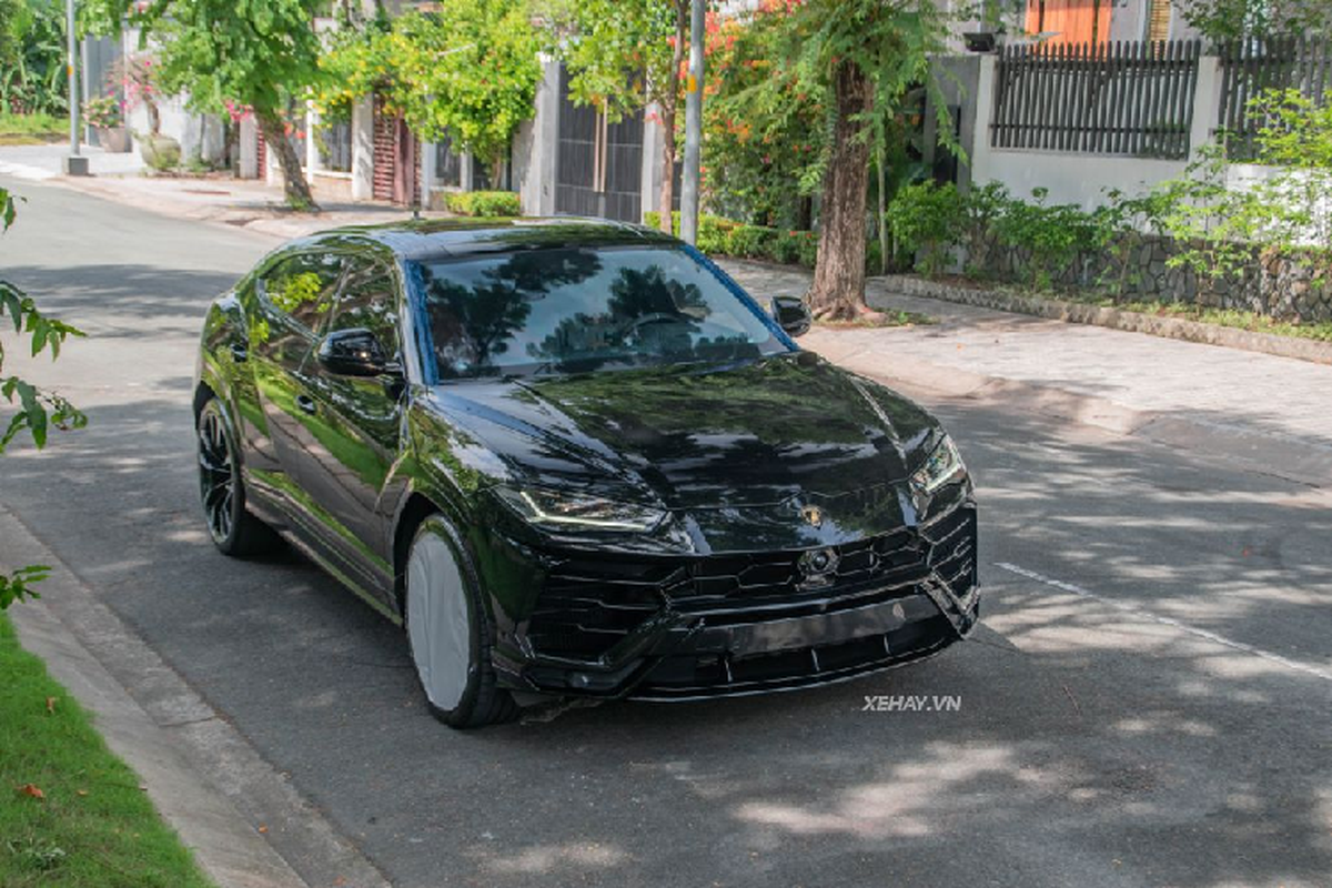 Lamborghini Urus “noi y” do trang bi khung rao ban 23 ty o Sai Gon-Hinh-12