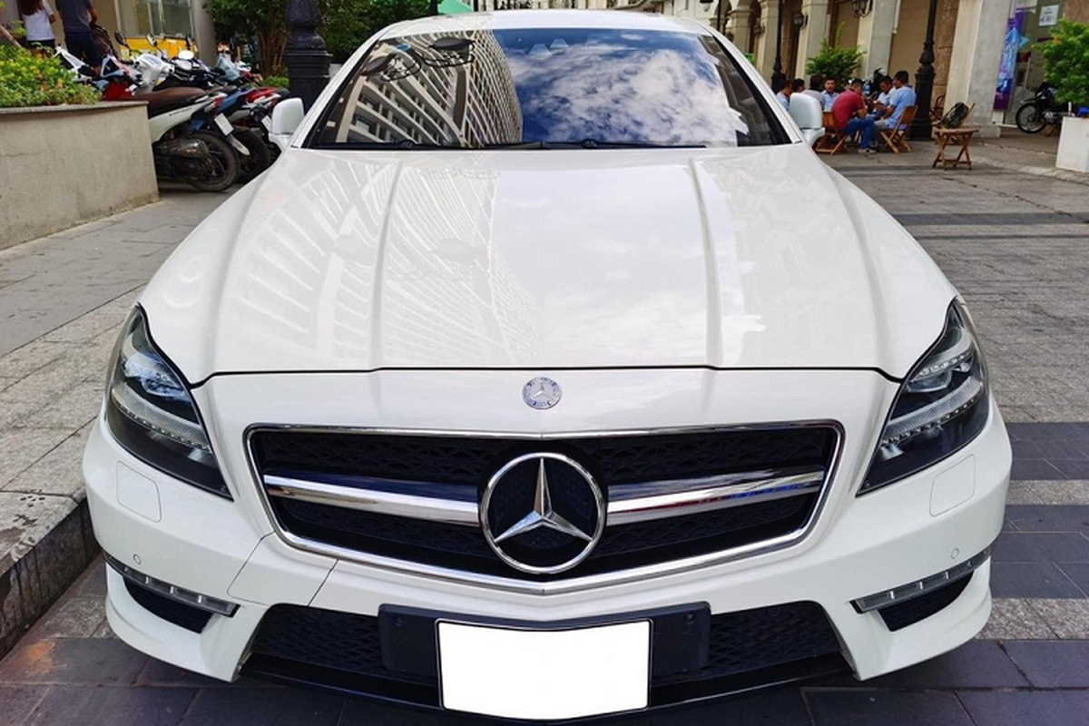 Can canh Mercedes-Benz CLS 63 tai Viet Nam, chi tu 1,8 ty dong