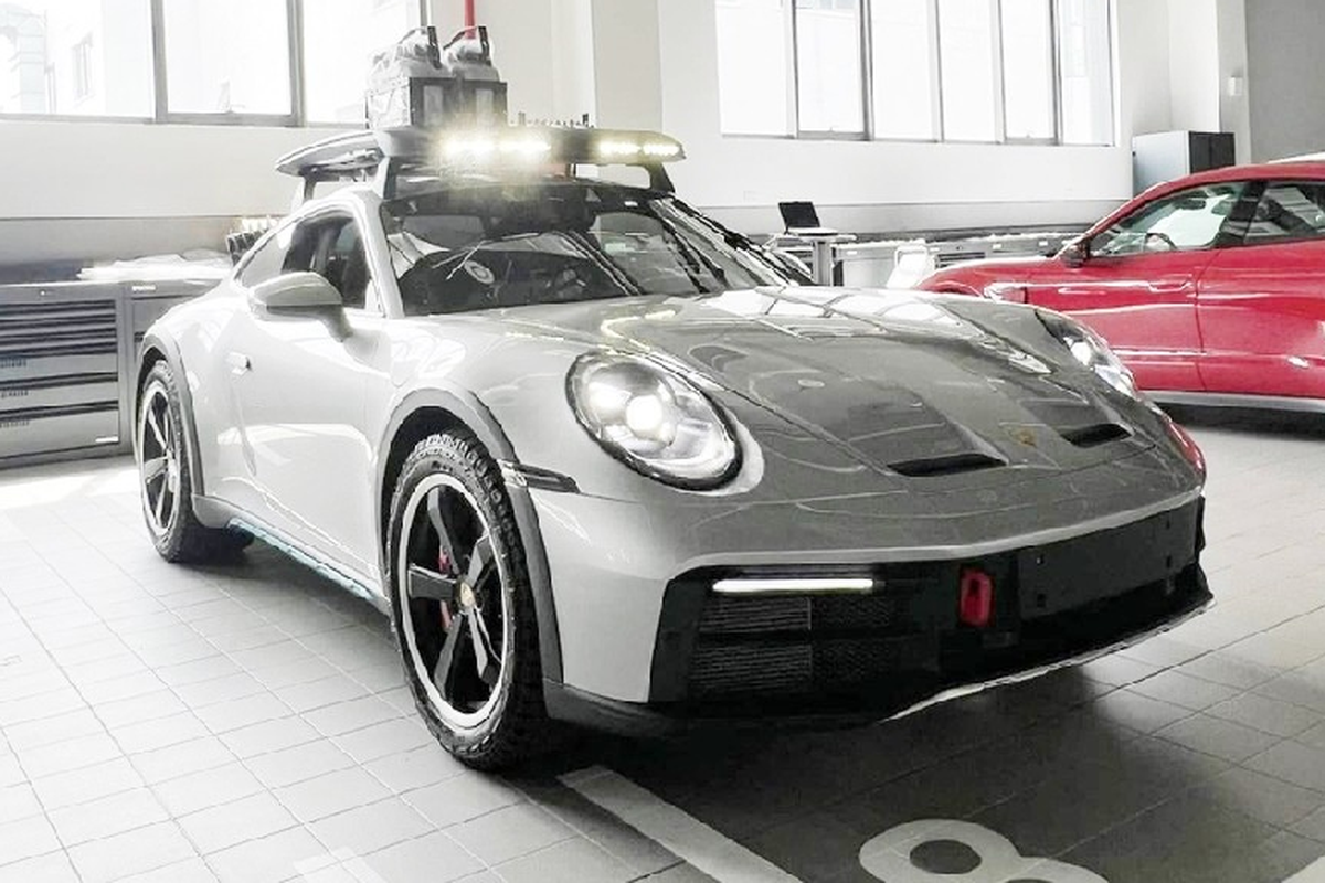 Porsche 911 Dakar 2023 hon 15 ty se ra mat Viet Nam cuoi tuan nay