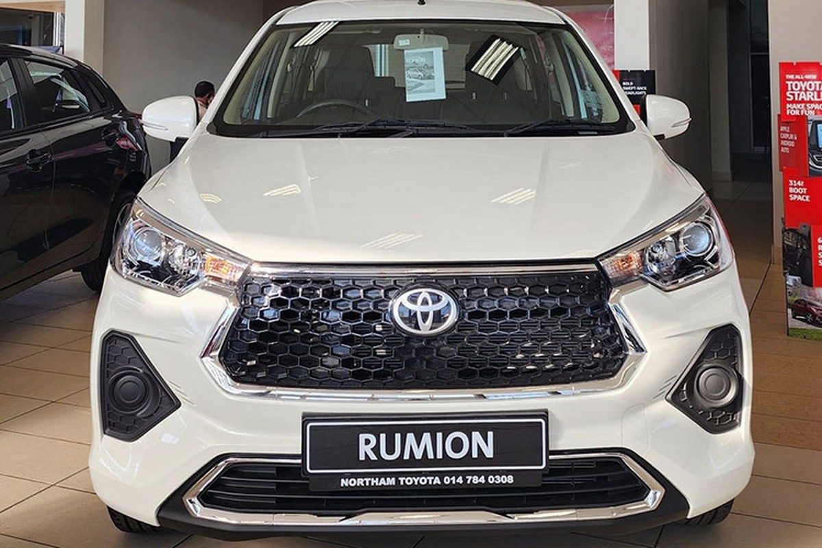 Can canh Toyota Rumion 2023 tu 300 trieu dong, 