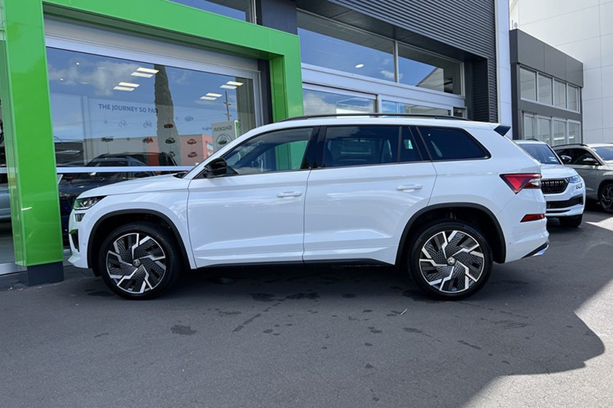 Skoda Kodiaq 2024 - SUV hang trung tu 1,25 ty tai Viet Nam 