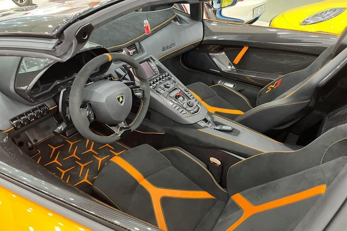 Lamborghini Aventador SVJ Roadster o Sai Gon giam toi 6 ty van... e khach-Hinh-6