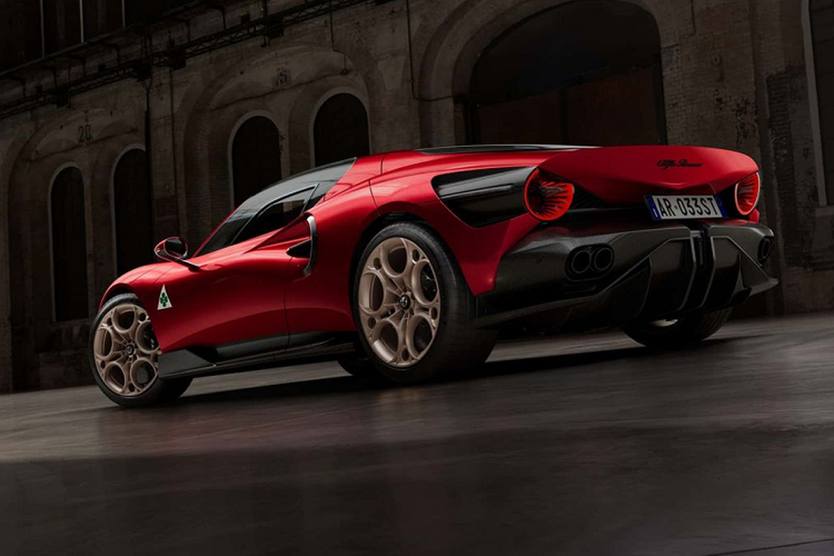 Alfa Romeo Returns With The Super Product 33 Stradale 2024 Million USD   Alfa Romeo Tro Lai Voi Sieu Pham 33 Stradale 2024 Trieu Usd Hinh 3 