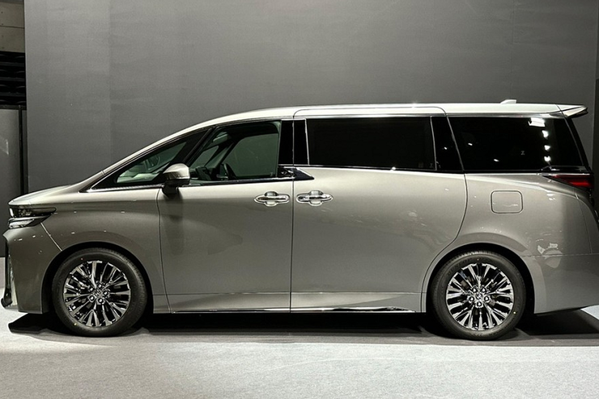 Toyota Vellfire 2024 - 