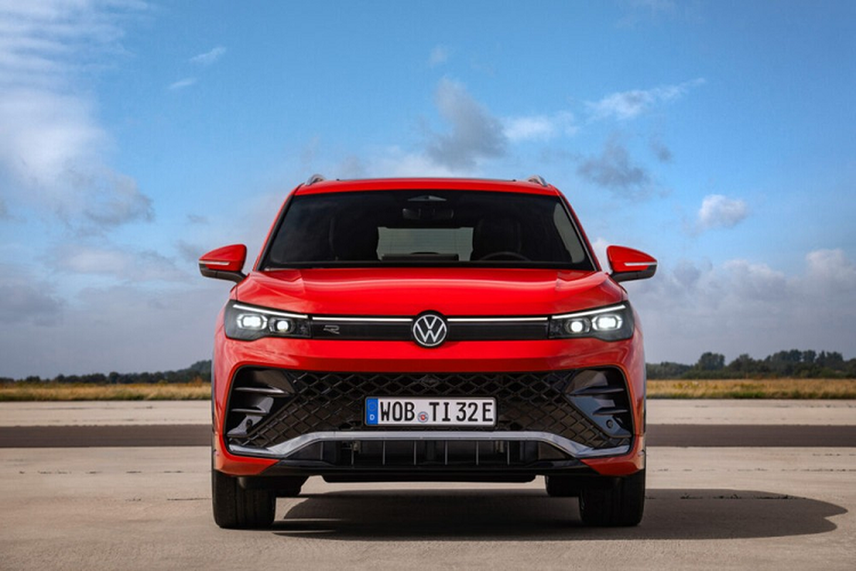 Chi tiet Volkswagen Tiguan 2024 chay 100km ma khong “uong xang“-Hinh-3