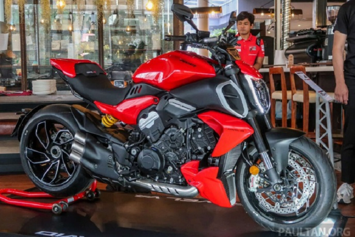 Ducati Diavel V4 2024 hon 900 trieu tai Malaysia, sap ve Viet Nam?-Hinh-2