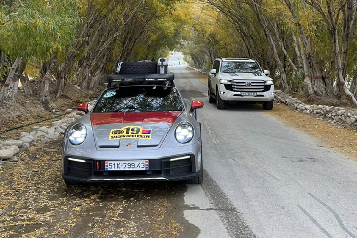 Porsche 911 Dakar hon 16 ty cua dai gia Viet di off-road o Trung Quoc-Hinh-2