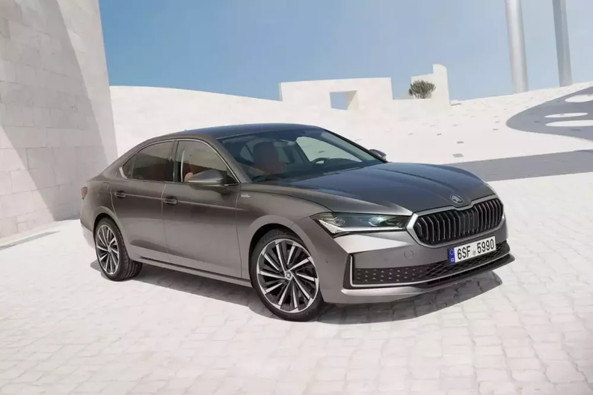 Skoda Superb 2024 - sedan hang trung ve Viet Nam se khong he re?-Hinh-14