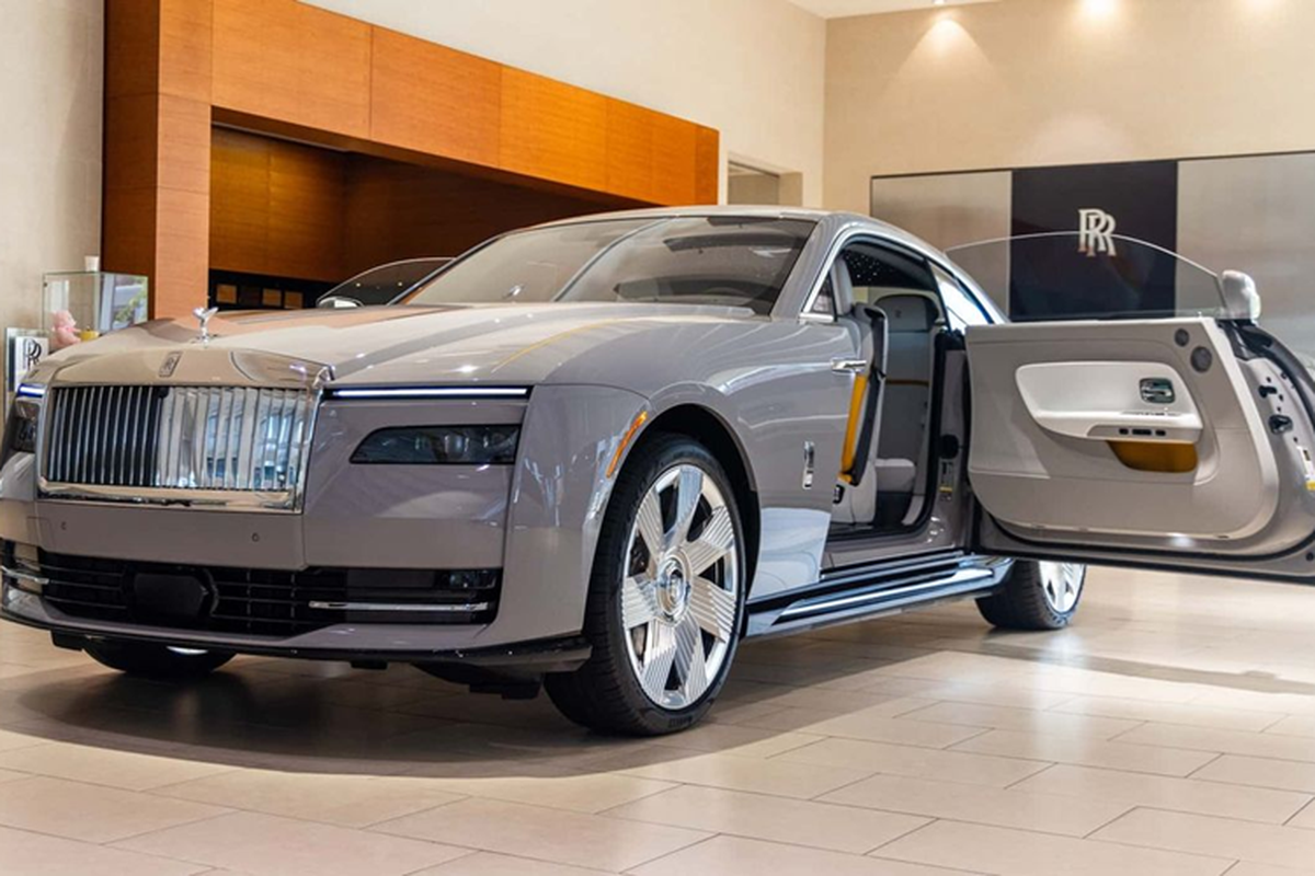 De so huu Rolls-Royce Spectre dau tien, dai gia chi hon 20 ty mua hai chiec-Hinh-4