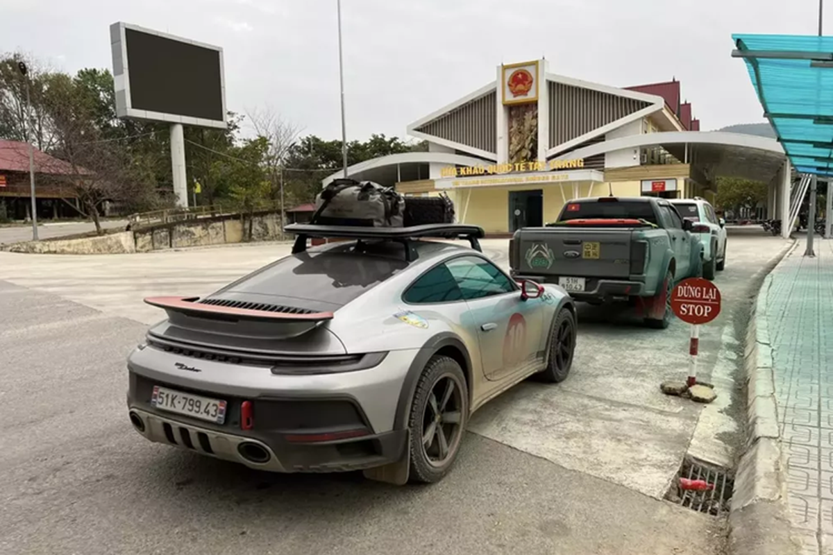 Porsche 911 Dakar hon 16 ty phuot Trung Quoc da ve Viet Nam-Hinh-4