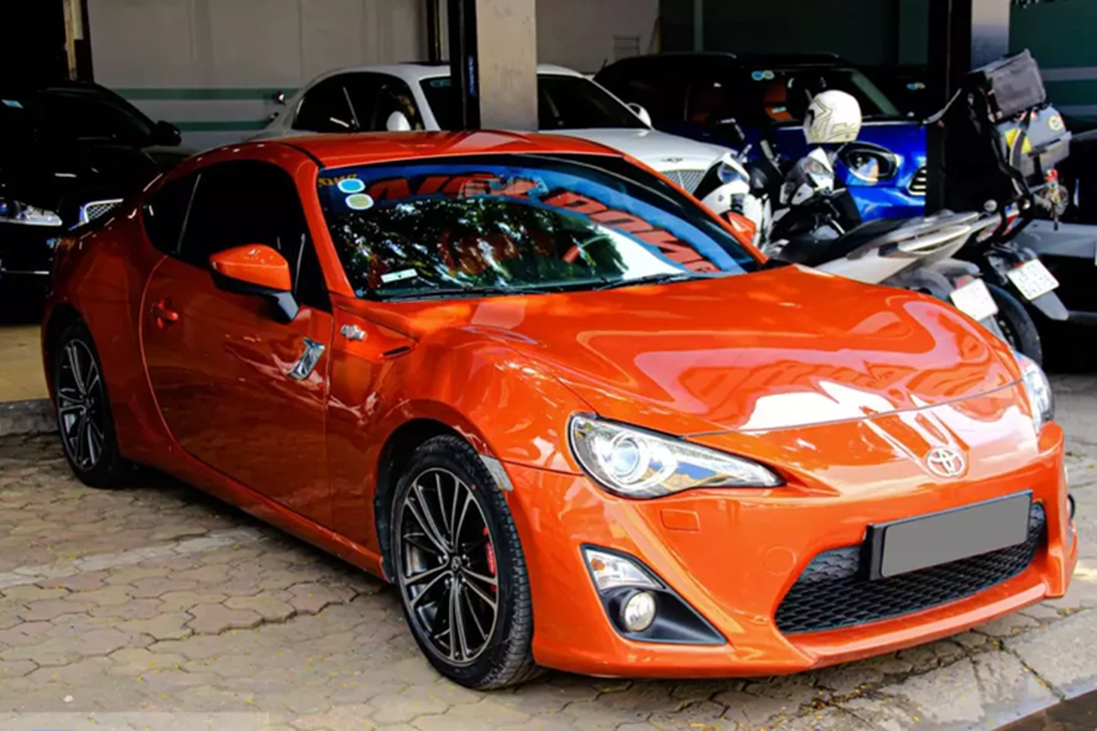 Toyota FT-86 sang chanh mot thoi, sau 10 nam gia rot 1 ty dong