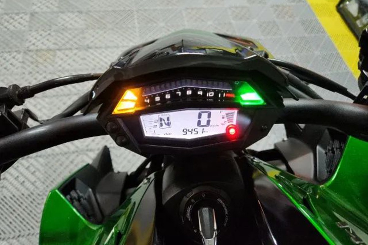 Do Mixi tau Kawasaki Z1000 gia 436 trieu, bien so khien dan mang bat ngo-Hinh-5