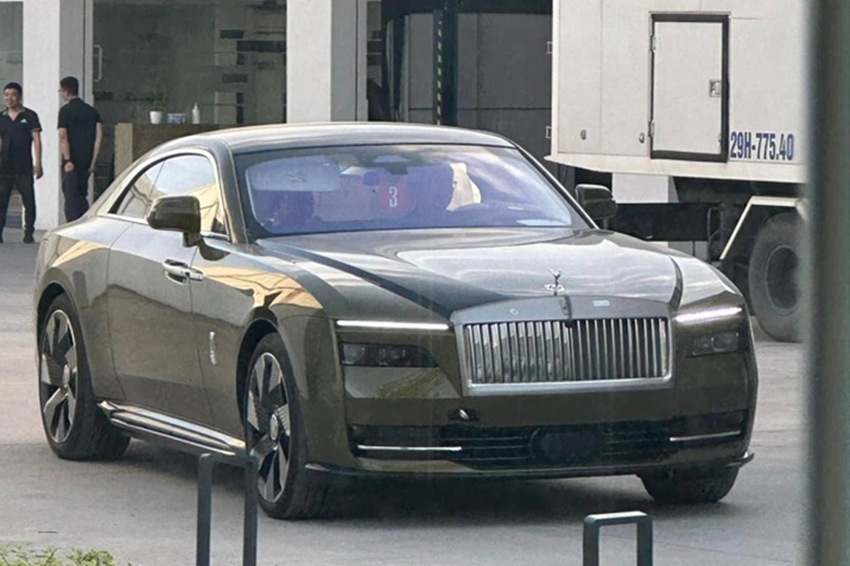 Rolls-Royce Spectre chot lich ra mat Viet Nam, khoi diem gan 18 ty dong-Hinh-2