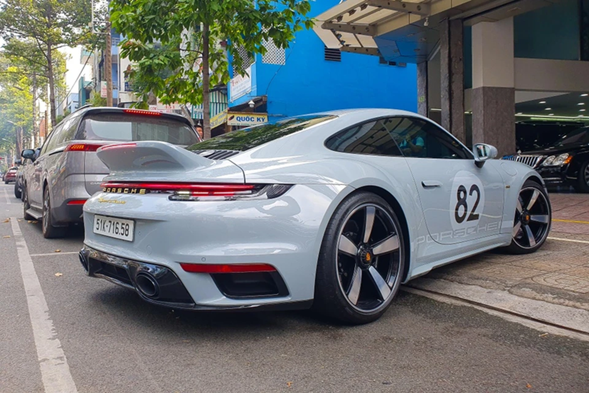 Porsche 911 Sport Classic hon 19 ty cua Cuong Do la 