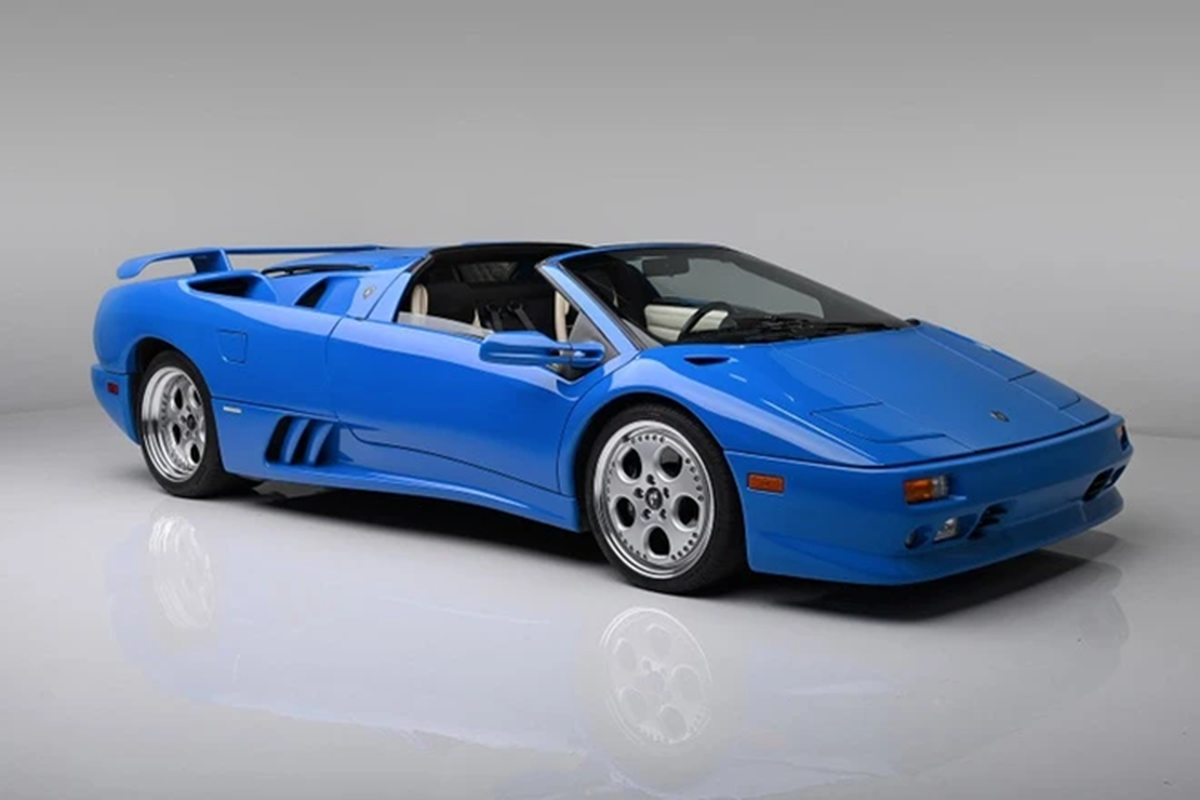 Lamborghini Diablo VT cua cuu Tong thong Trump ban hon 27 ty dong-Hinh-3