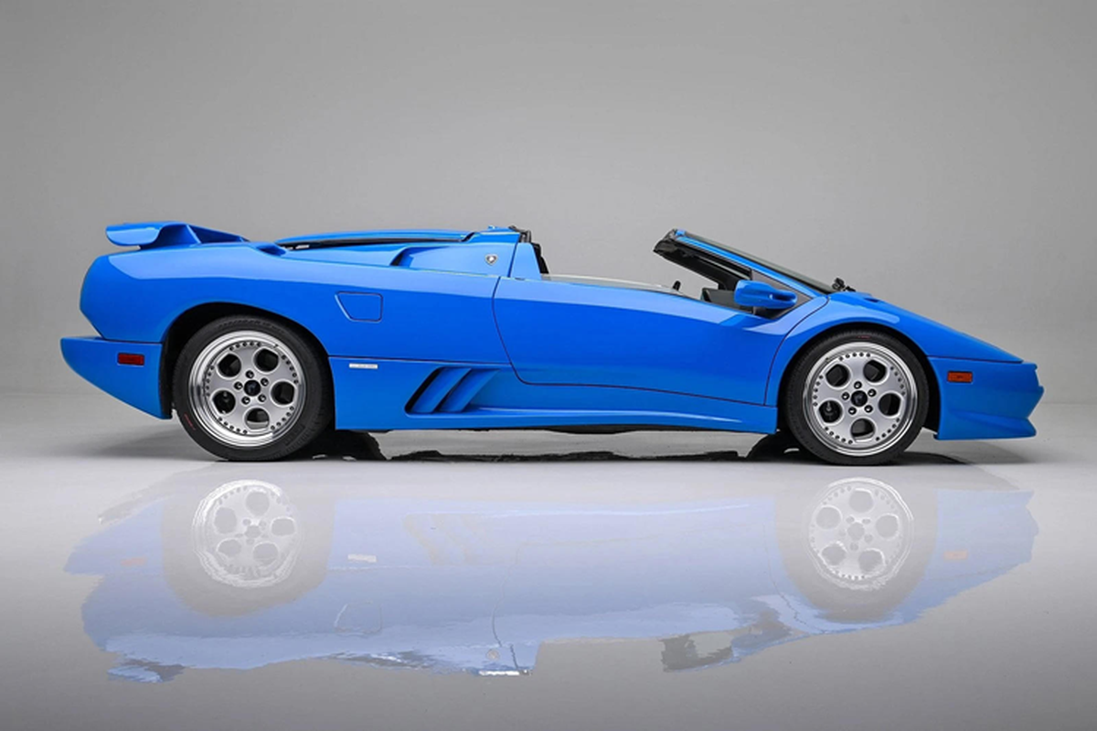 Lamborghini Diablo VT cua cuu Tong thong Trump ban hon 27 ty dong-Hinh-7