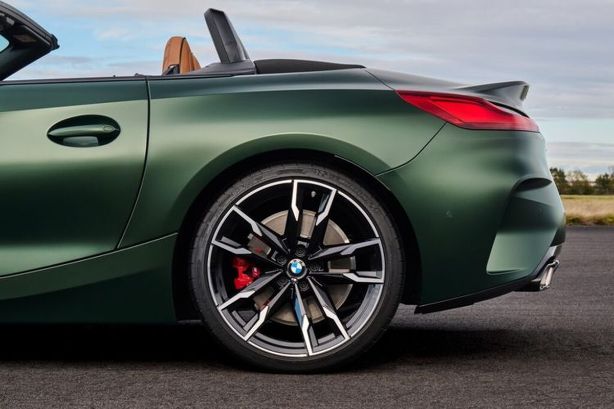 BMW Z4 2025 them tuy chon hop so san, 