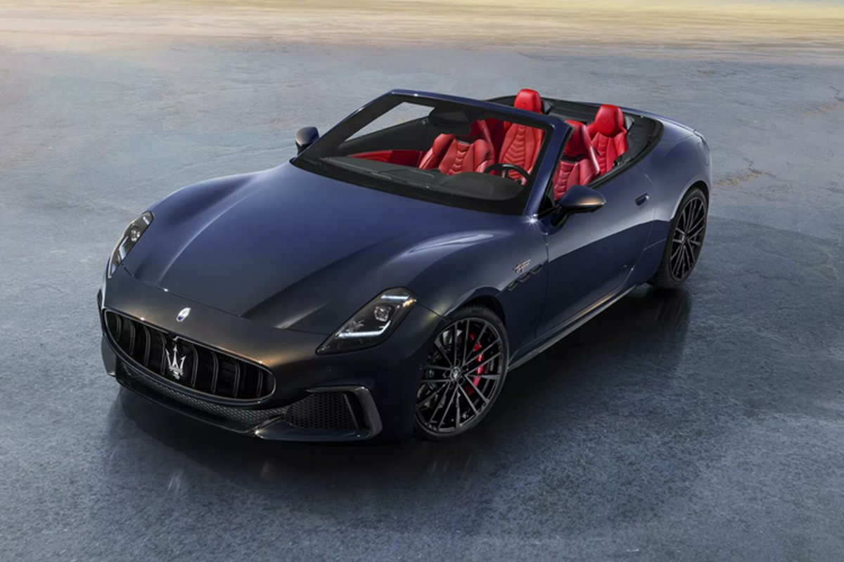 Can canh Maserati GranCabrio 2024 hon 4,7 ty dong, manh 542 ma luc