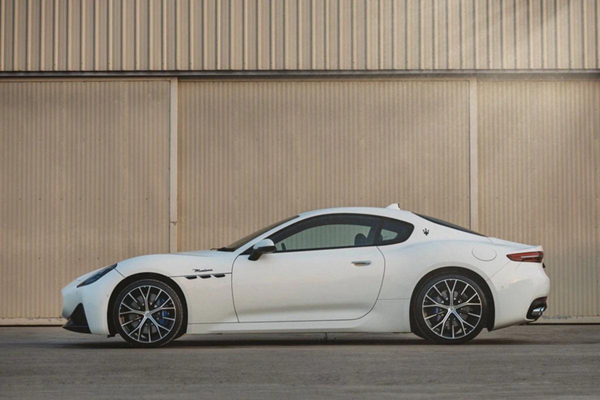 Chi tiet Maserati GranTurismo 2024 tu 360.000 USD, sap ve Viet Nam?-Hinh-5