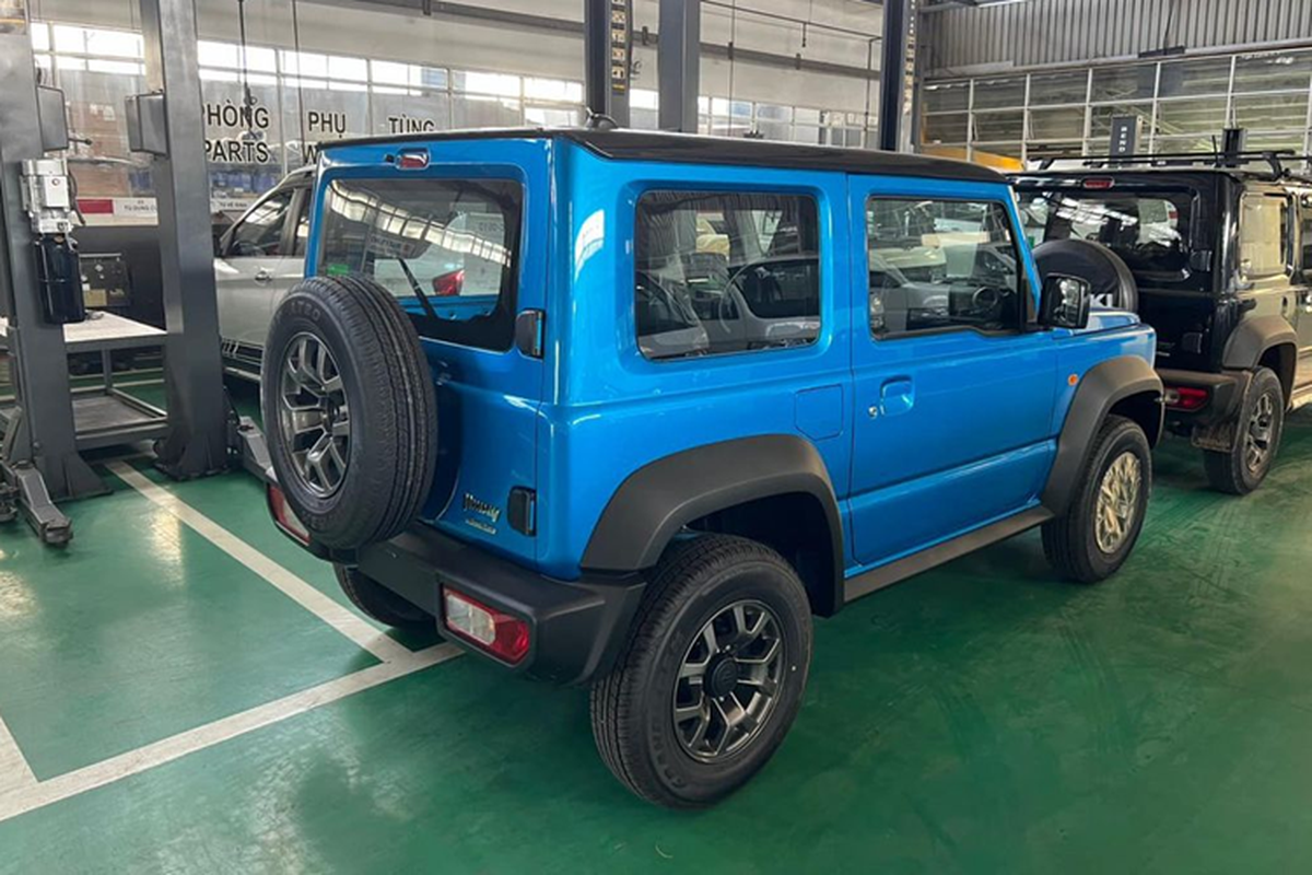 Suzuki Jimny 2024 o at ve dai ly VIet, gia khoang 799 trieu dong-Hinh-8