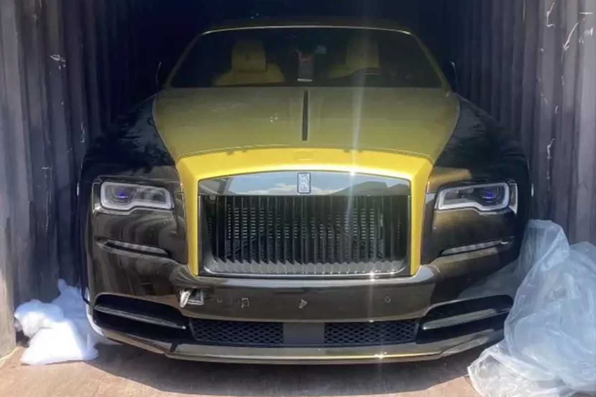 Rolls-Royce Wraith Black Badge Sportive doc nhat the gioi ve Viet Nam?