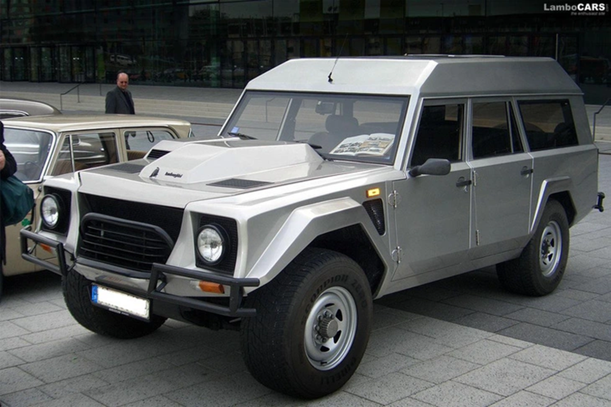 Lamborghini LM002 cua Quoc vuong Brunei thay lop gia 1,35 ty dong-Hinh-8