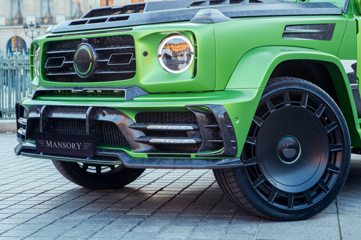 Chiem nguong SUV Mercedes-AMG G63 do Mansory phoi mau doc dao-Hinh-2