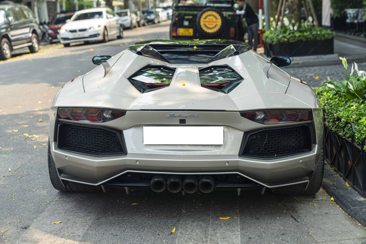 Cham mat Lamborghini Aventador bac ty do doc cua dai gia Ha Noi-Hinh-14