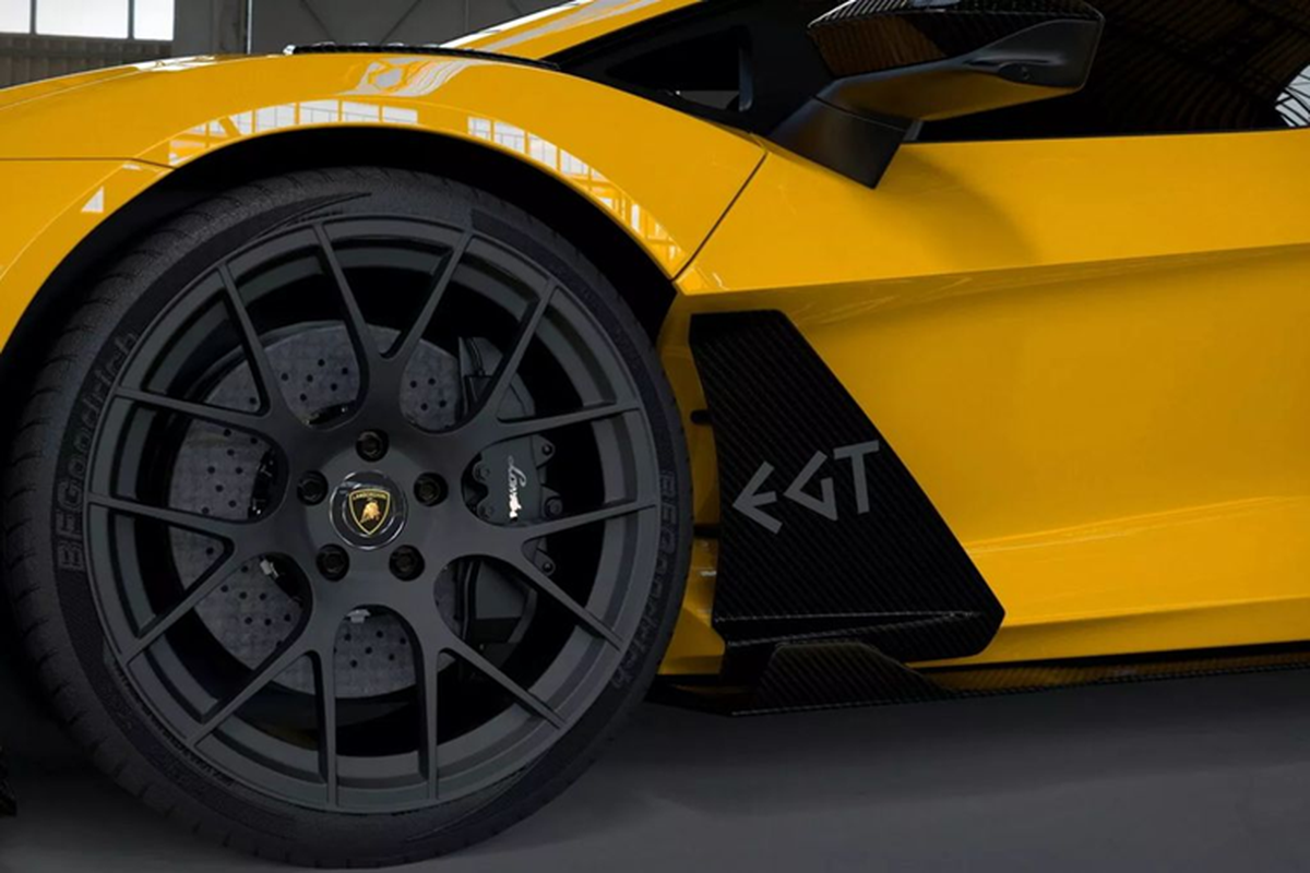 Lamborghini Revuelto do bodykit DMC Edizione GT chi phi hon 7,3 ty dong-Hinh-4