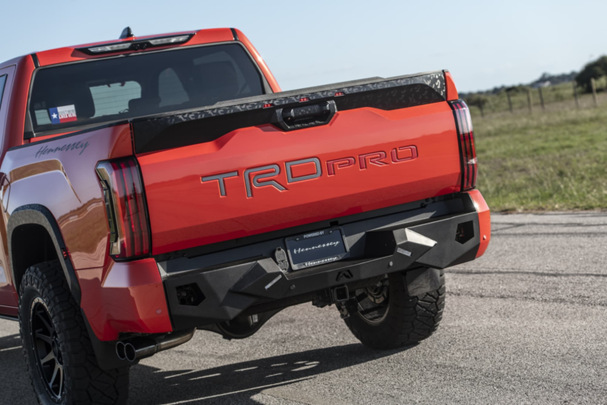 Toyota Tundra TRD Pro off-road 
