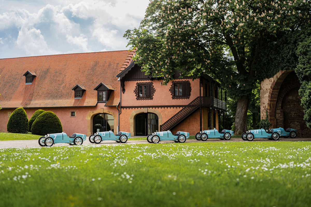 Bugatti Baby II Type 35 Centenary Edition dac biet cho dai gia 