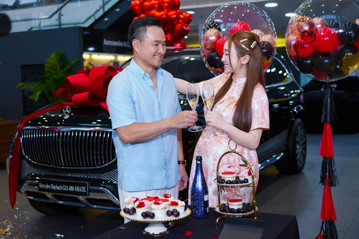 DV Chi Bao mua Mercedes-AMG SL43 va Maybach GLS 480 tang vo-Hinh-7