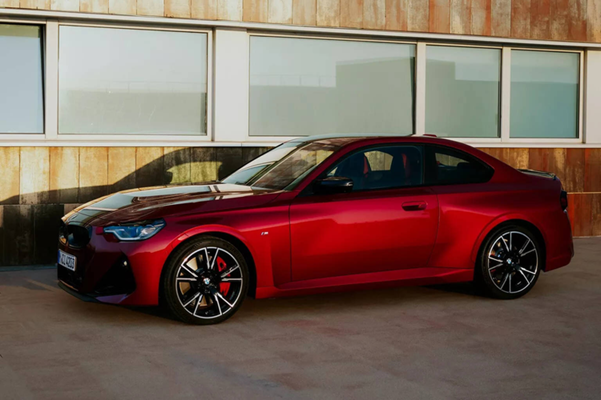 BMW 2-Series Coupe 2025 tu 999,6 trieu dong nang cap nhung gi?-Hinh-2