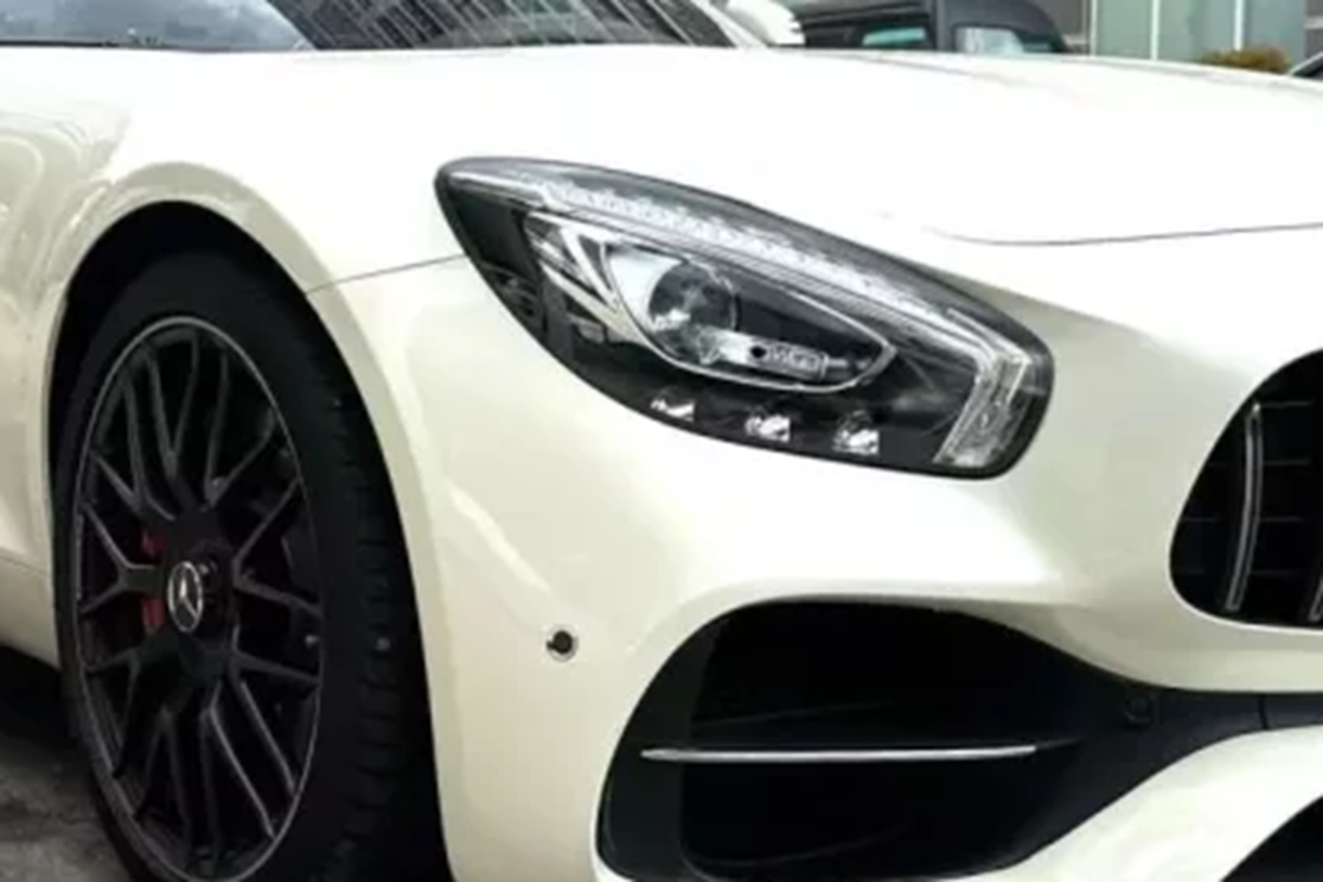 Can canh Mercedes-AMG GT Roadster doc nhat Viet Nam gia 7,3 ty-Hinh-9