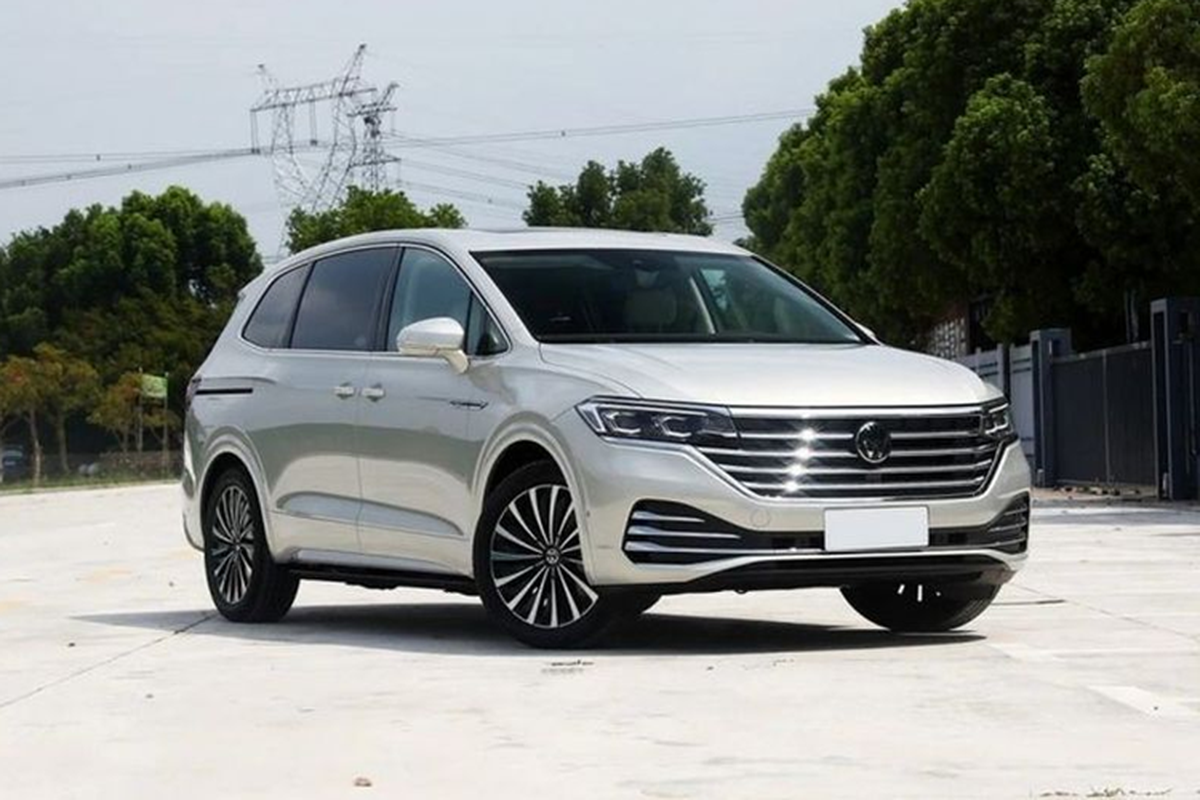 Hoa hau Tieu Vy chi tien ty tau MPV Volkswagen Viloran o tuoi 23-Hinh-3