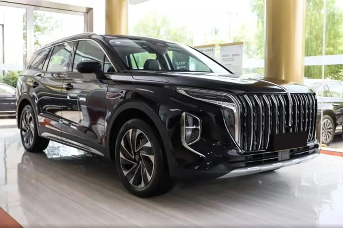 Hongqi HS7 PHEV 2024 moi, lan banh 100 km 