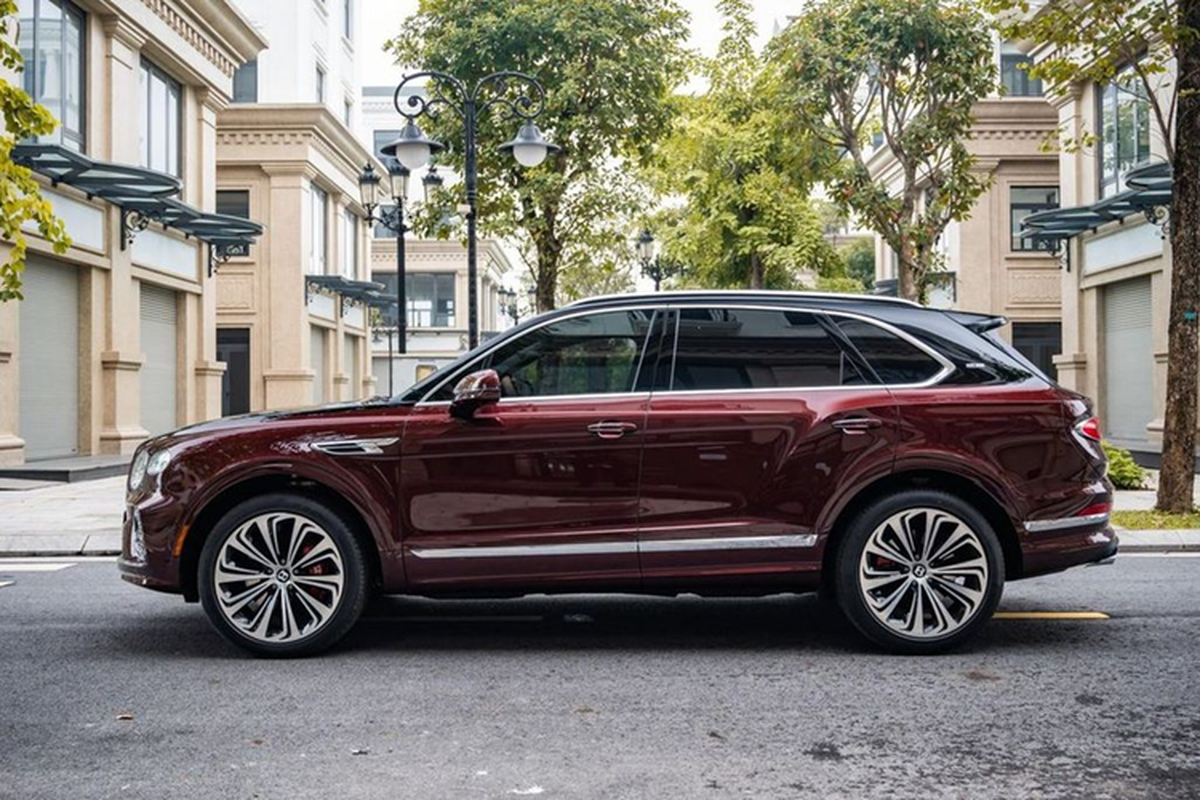 Bentley Bentayga First Edition chay 2 nam, dai gia Ha Noi lo 5 ty dong-Hinh-3