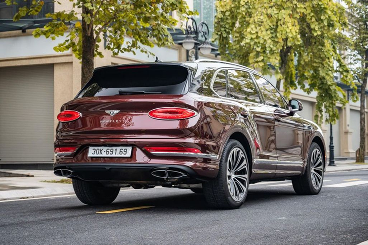 Bentley Bentayga First Edition chay 2 nam, dai gia Ha Noi lo 5 ty dong-Hinh-9