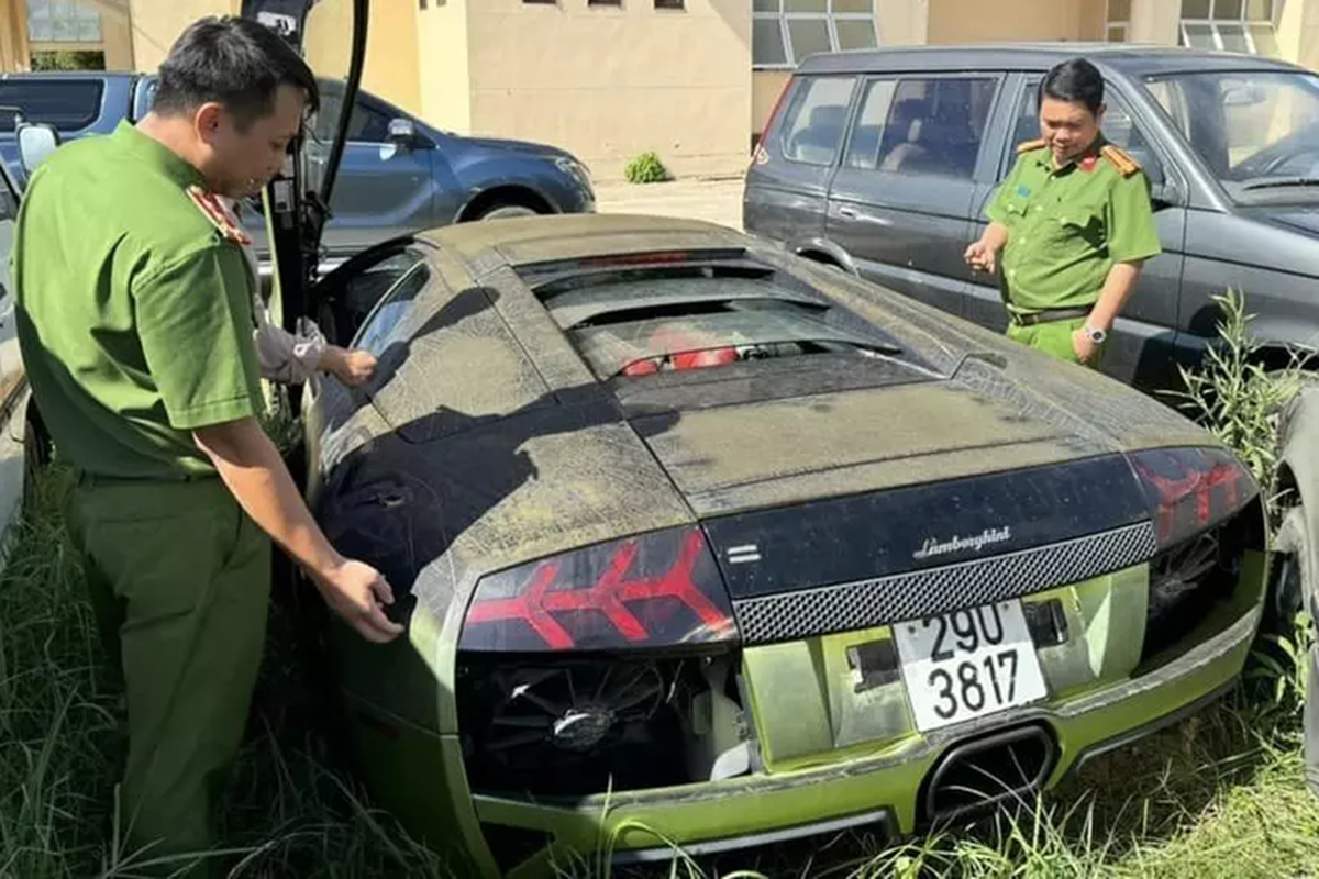 Tieu huy Lamborghini, Mercedes-Benz tien ty nhap lau o Quang Binh-Hinh-3