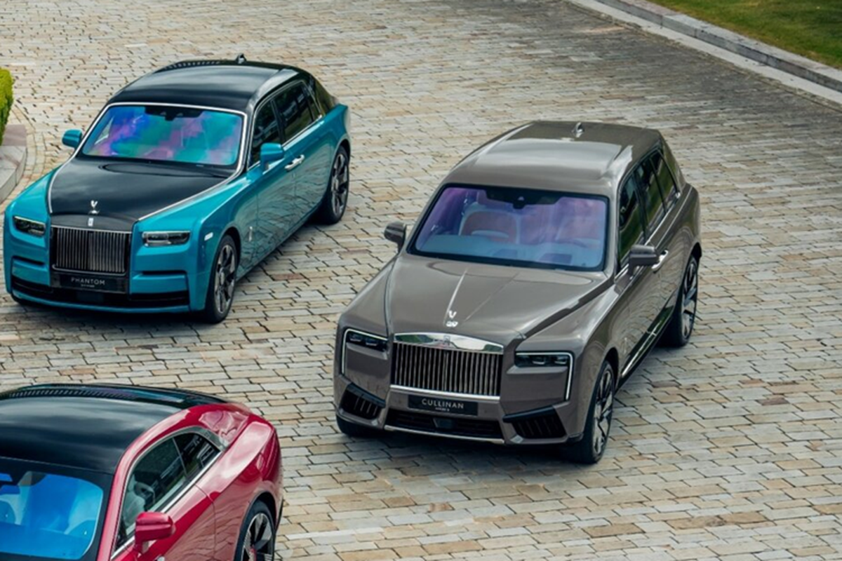 Rolls-Royce mang “bo tu” xe sieu sang ca nhan hoa den Goodwood 2024-Hinh-9