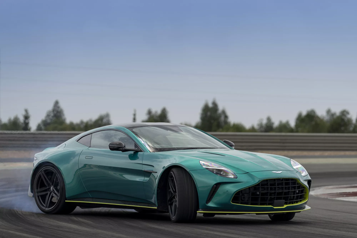 Dan sieu xe Aston Martin 