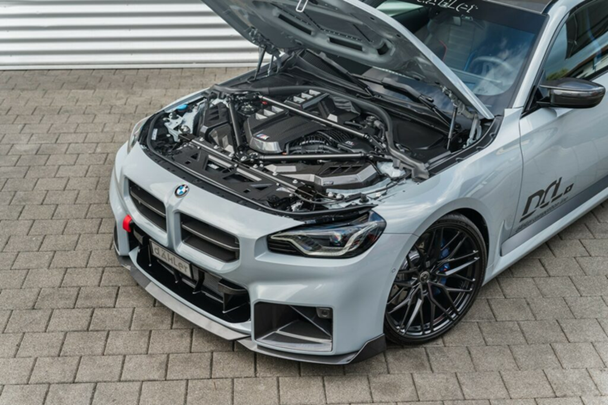 BMW M2 2025 gia mem hoa 