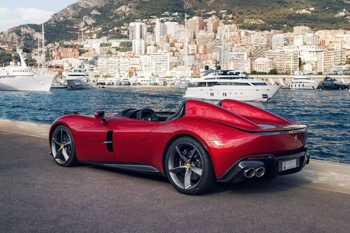 Hoang tu Malaysia gay sot khi up mo sieu xe Ferrari Monza SP2-Hinh-6