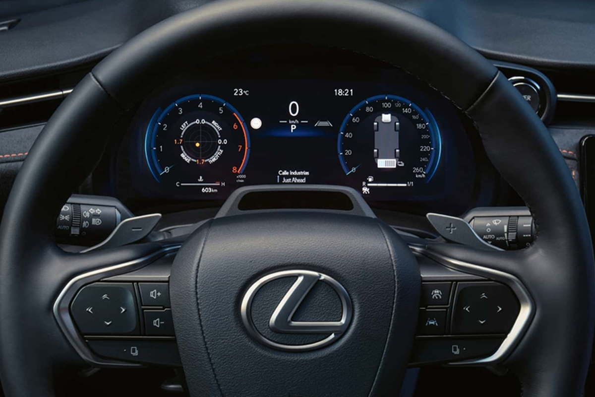 Tan thay Lexus LBX 